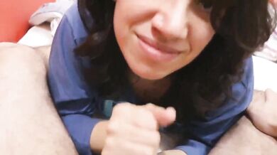 Indian office Bhabhi eating cum of her sugar daddy